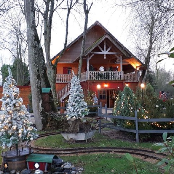 La maison du père Noël à Viellesegure